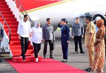 Jokowi dan Iriana Kunjungi Jawa Tengah dan Berikan Bantuan