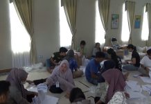 KPU Barito Utara Kerahkan Ratusan orang Lakukan Pelipatan Surat Suara