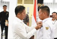 Pj. Bupati Kukuhkan DPC APDESI Barito Utara Masa Bakti 2024-2029