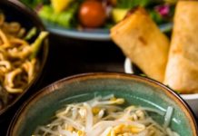 Daftar 5 Makanan Berpotensi Sebabkan Keracunan, Hati-hati Saat Kulineran