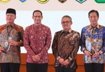 Dedikasi Tinggi Dalam Pelestarian Bahasa Daerah, Pemerintah Kabupaten Barito Utara Terima Penghargaan dari Mendikbudristek