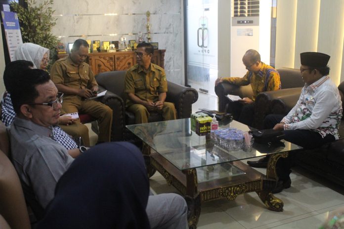 Sekretaria DPRD Barito Utara terima kunjungan komisi I DPRD kabupaten Tabalong