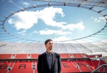 Xabi Alonso Yakin Bayer Leverkusen Bisa Kalahkan Atalanta Xabi Alonso di stadion (instagram @xabialonso)