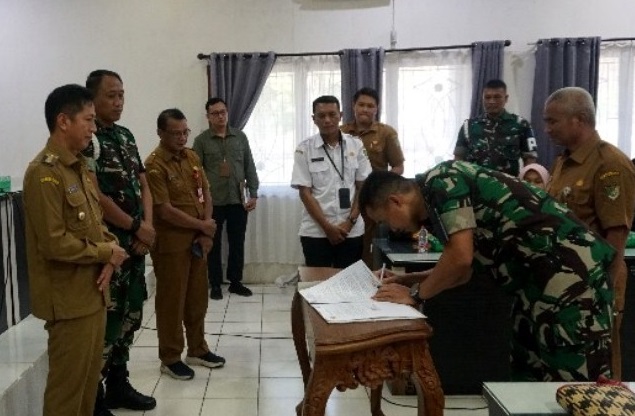 WhatsApp Image 2024-05-22 at 18.19.38 Polres, Kodim dan Subdenpom Tandatangani Hibah Pengamana Pemilukada 2024
