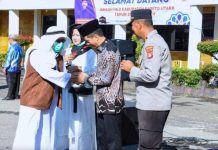 Haru, Pj Bupati Muhlis Sambut Kedatangan Jemaah Haji Barut