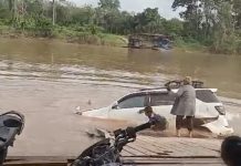 Tragis! Minibus Dikemudikan Kapolsek Katingan Tengah Tercebur ke Sungai di Rantau Asem, 1 Hilang