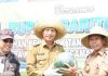 Hadiri Panen Semangka-Melon di Kamawen Barut, Begini Harapan Pj Bupati Muhlis