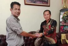 Legislator Susilo Bantu Warga Mura Mendapatkan Buku Nikah