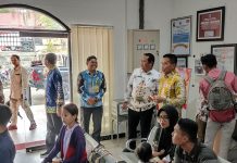 Sidak di Dukcapil, Pj Bupati Mura Hermon Apresiasi Pelayanan ke Masyarakat