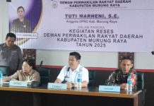 Turun ke Masyarakat, Dewan Mura Tuti Marheni Gelar Reses di Dapil II Tanah Siang