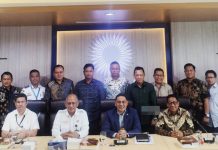 Percepat Bandara Tira Tangka Balang Mura, Bupati Heriyus Kunker ke Komisi V DPR RI