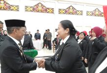 Ratusan ASN Pemkab Mura Dianugerahi Satyalancana Karya Satya