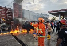 Sebuah Mobil Pengangkut BBM Terbakar di SPBU Jalan Pramuka, Muara Teweh