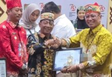 Mantap! Bupati Heriyus Terima Penghargaan Program Bangga Kencana