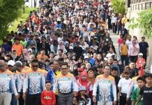 Peringati HUT ke-74 dan HUT RI ke-80, Pemkab Barut Gelar Jalan Sehat dan Senam Bersama