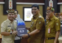 Pemkab Barito Utara Dapat Bantuan Alat Berat Pengelolaan Sampah dari Gubernur Kalimantan Tengah