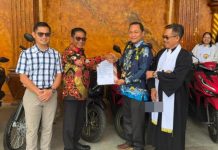 Dukung Mobilitas Pelayanan, Heriyus Hibahkan 6 Motor ke Majelis Sinode GKE
