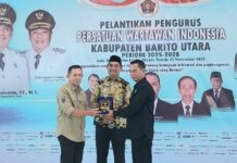 Resmi Menjabat, H. Deni Pimpin Persatuan Wartawan Indonesia Barito Utara 2025–2028