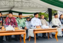 Murung Raya Ikuti Pawai Taaruf MTQH XXXIII, Bupati Heriyus Turut Berpartisipasi
