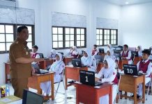 Bupati Barito Utara Motivasi Siswa SDN Melayu 5 di Hari Pertama Tes Kemampuan Akademik