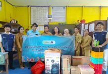 PT Suprabari Mapanindo Mineral Dukung Akses Pendidikan, Salurkan Bantuan Sarana Prasarana ke SDN 3 Teluk Lihat