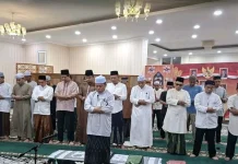 Sekretariat DPRD Barito Utara Laksanakan Subuh Berjamaah Bersama Bupati