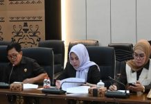 DPRD Barito Utara Bahas Dua Raperda untuk Perlindungan Masyarakat Adat dan Penguatan Lembaga Adat Dayak