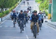 Bupati Barut Meriahkan Gowes Bersama dan Car Free Day di Bundaran Buah