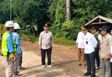 Bupati Shalahuddin Minta PT BBN Segera Perbaiki Jalan Kabupaten yang Rusak