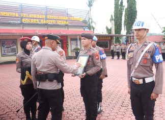 Kapolres Barito Utara Pimpin Upacara Pemberhentian Tidak Dengan Hormat