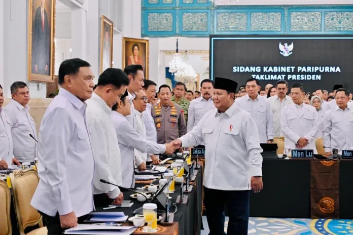 presiden-prabowo-danantara-jadi-energi-masa-depan-indonesia-perkuat-kedaulatan-ekonomi-generasi-mendatang-IucRVGKBTW